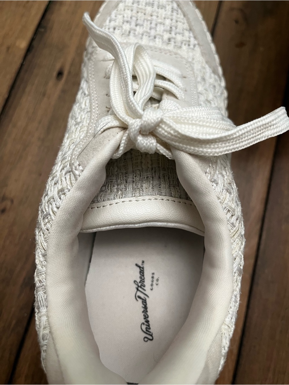 Universal Thread Cream White Platform Sneakers - Picture 8 of 10
